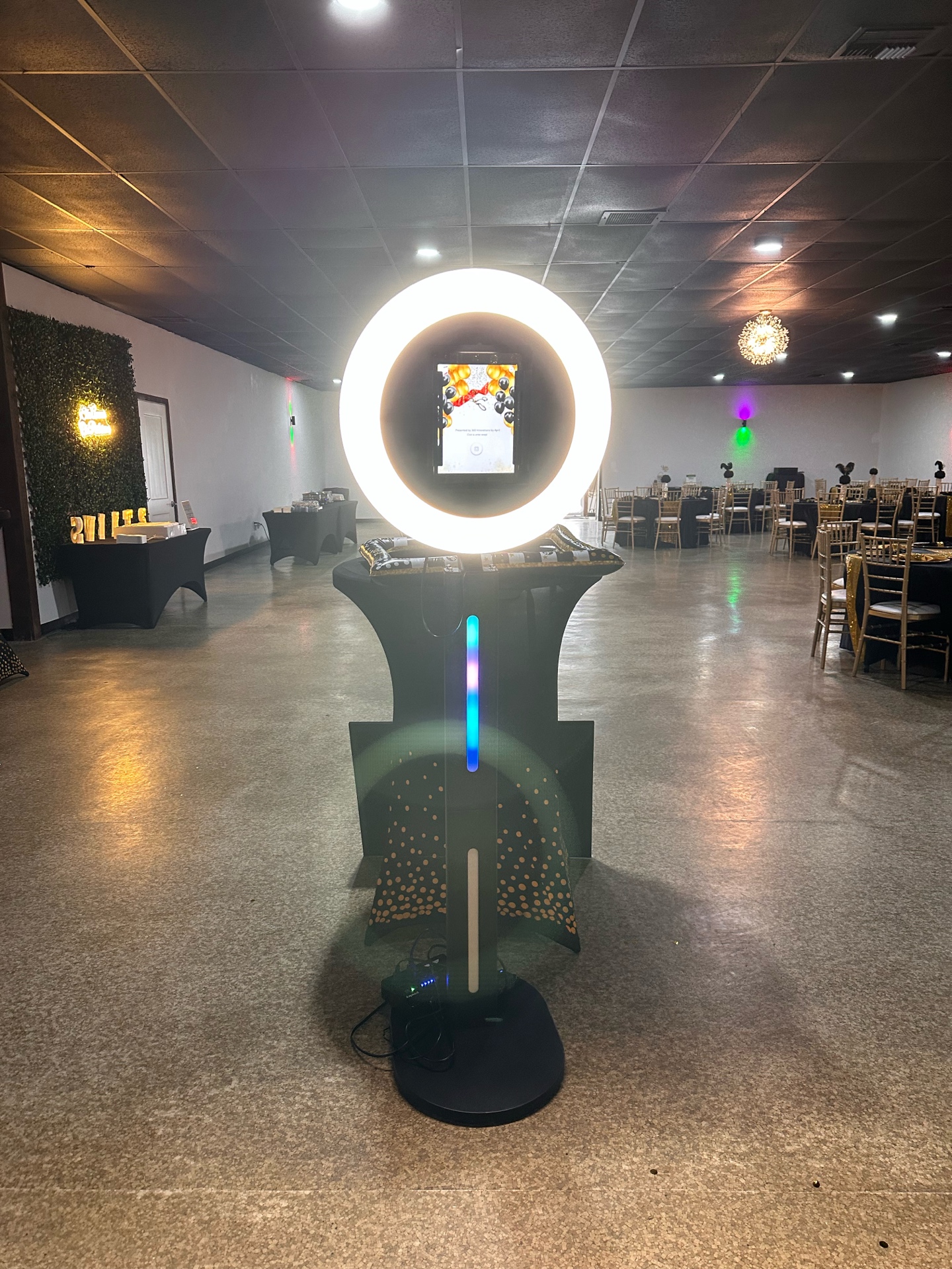 Ring light photo booth in event venue