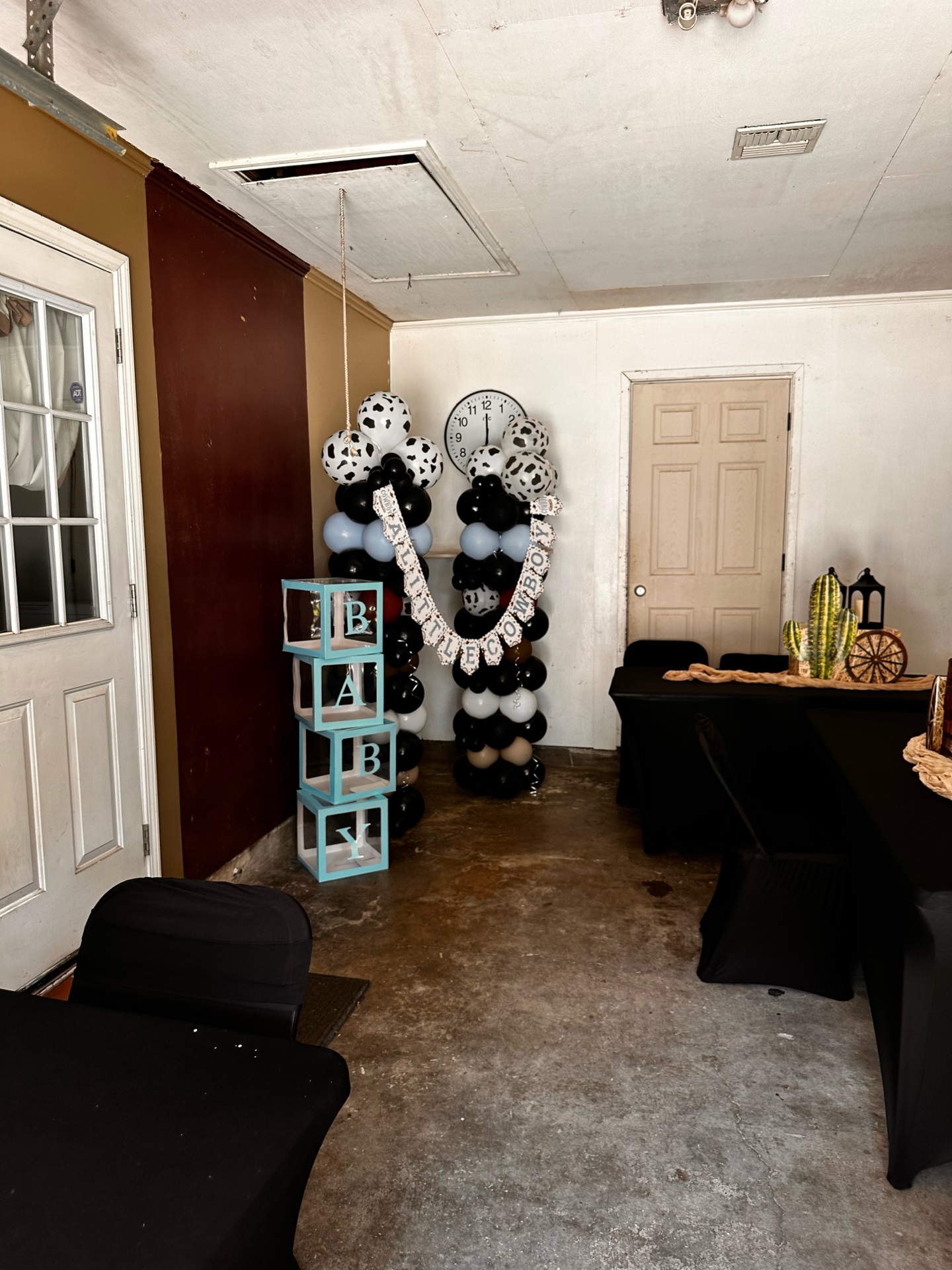 Birthday party balloon decor
