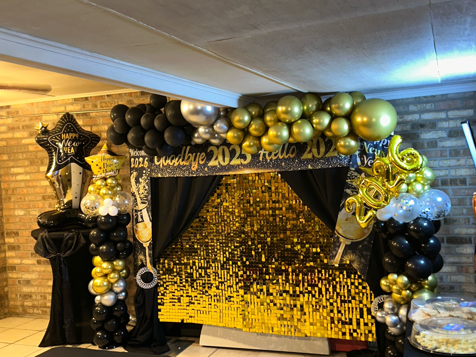 Event decor arrangement